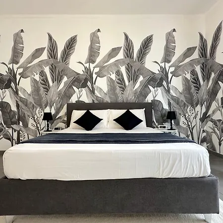 Laura Relais Bolonia