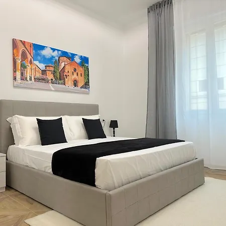 Laura Relais * Bologna